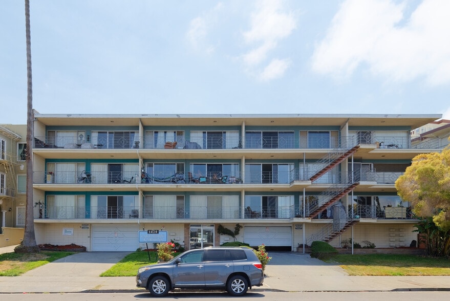 Building Photo - Lakeshore Gardens