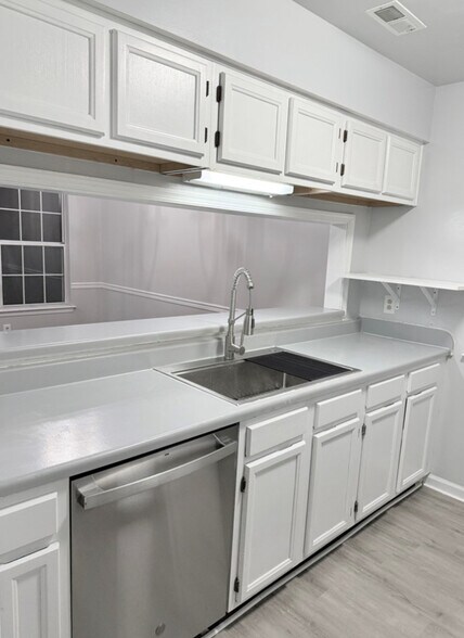 Building Photo - 3938 Roebling Ln