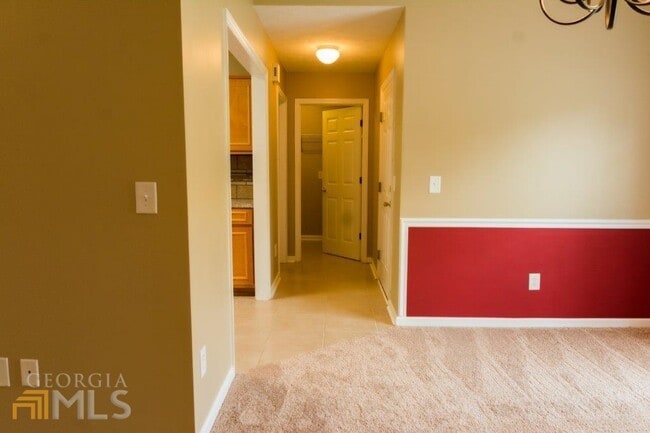 Building Photo - 8037 Creekland Dr