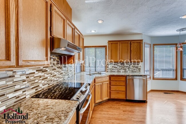 Building Photo - Coming Soon! Beautiful Portland Home in Bethany Neighborhood!!!