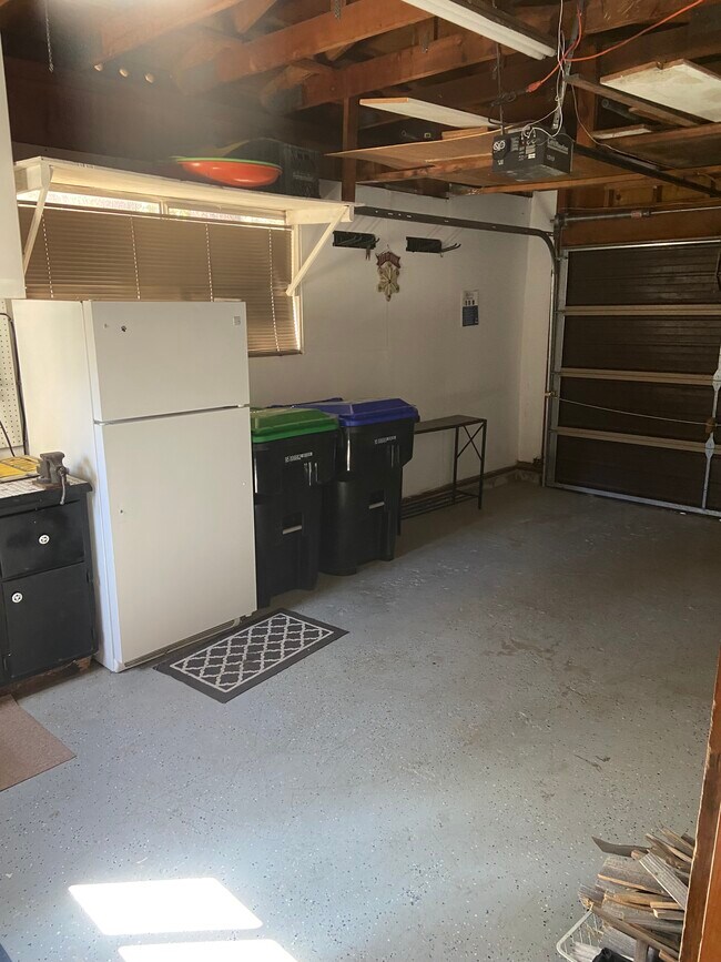 Building Photo - 2673 Wailaki St