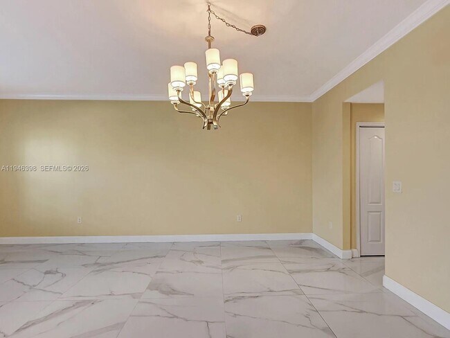 Building Photo - 1018 SW Eckard Ave