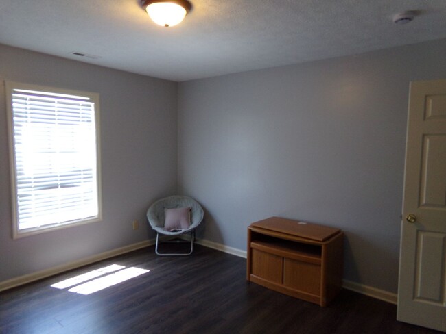 Building Photo - Charming Home in Havelock