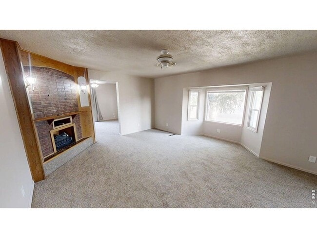 Building Photo - Single Family Home For Rent