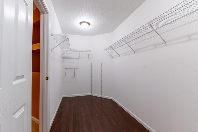 Building Photo - 2853 SE Melaleuca Blvd