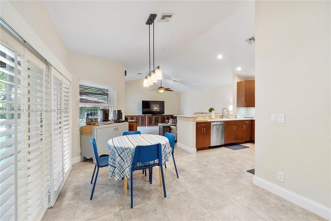 Building Photo - 8931 NW 55th Pl