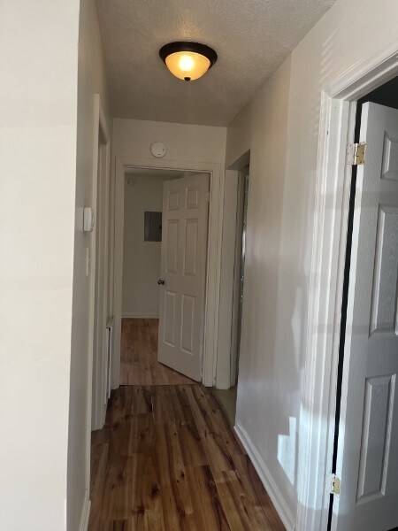 Building Photo - 2204 Dallas St