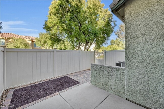 Building Photo - 1888 Via Firenze