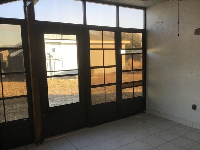 Building Photo - 3087 Idlewood St