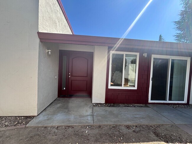 Building Photo - 5328 Cedar Grove Cir