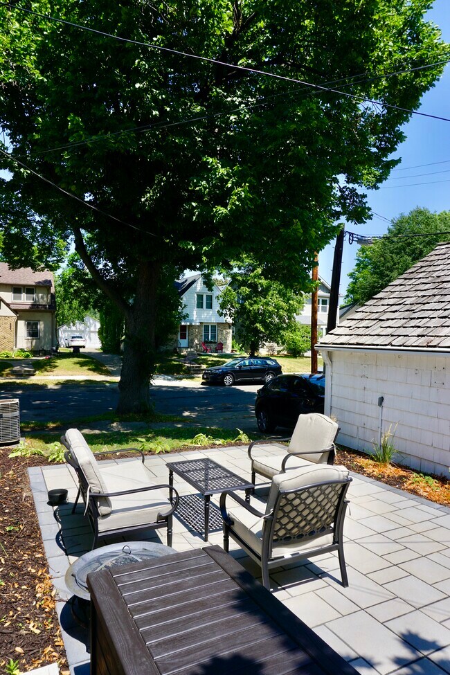 Building Photo - 5203 France Ave S