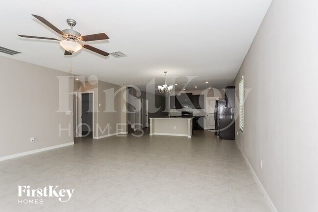 Building Photo - 10226 Bright Crystal Ave
