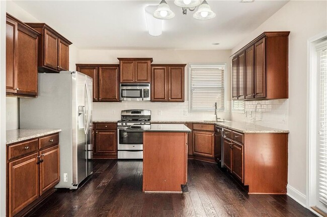 Building Photo - 254 Shiloh Manor Dr