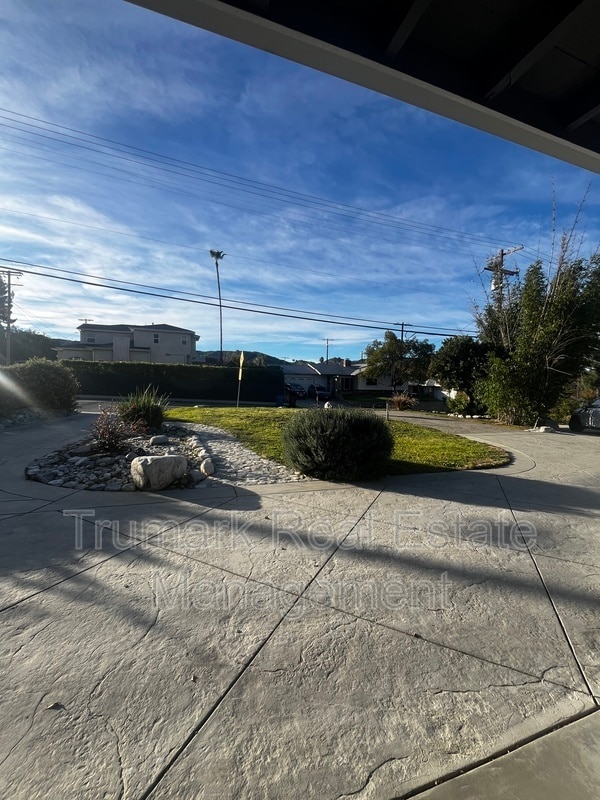 Building Photo - 8409 Wentworth St