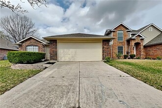 Building Photo - 355 Ridgemont Dr