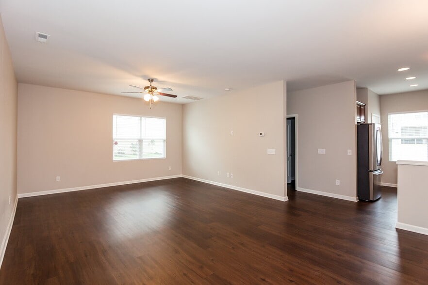 Building Photo - 8728 Balsam Bay Rd