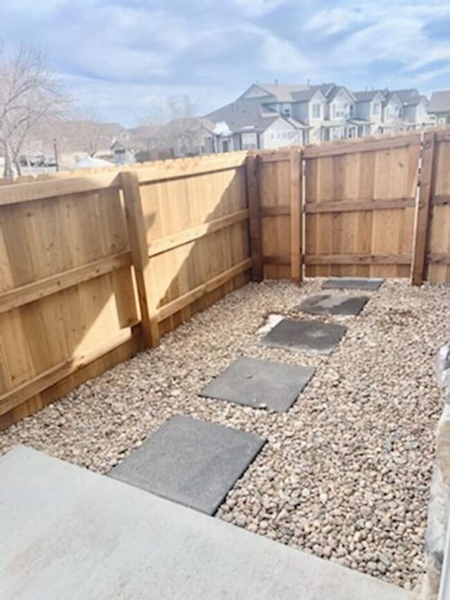 Building Photo - 3 Bed, 2.5 Bath Townhome in West Greeley. ...