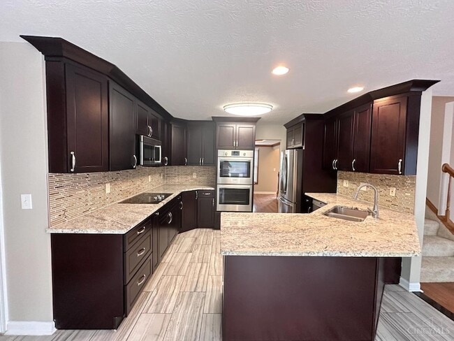 Building Photo - 2355 Henesy Ln