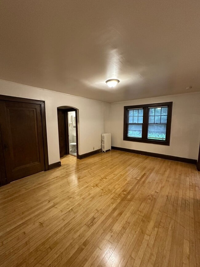 Interior Photo - 2637 N Cramer St