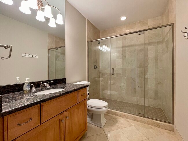 Building Photo - 520 S Washington St