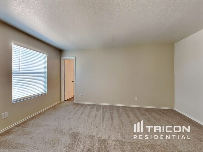 Building Photo - 10039 Amber Breeze