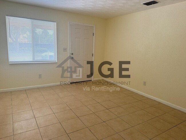 Building Photo - 2351 Lafayette St