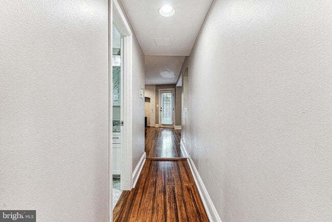 Building Photo - 1747 18th St NW