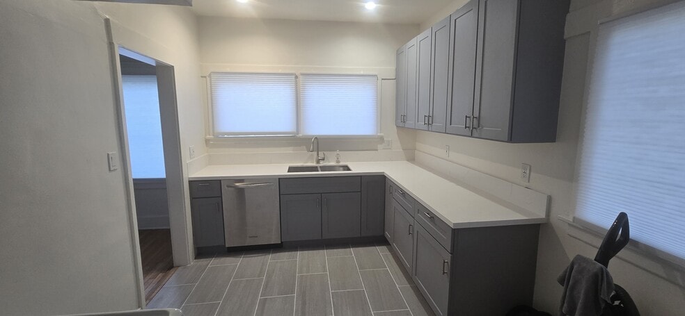 New Kitchen Cabinets and Quartz Counters - 4310 Clarissa Ave