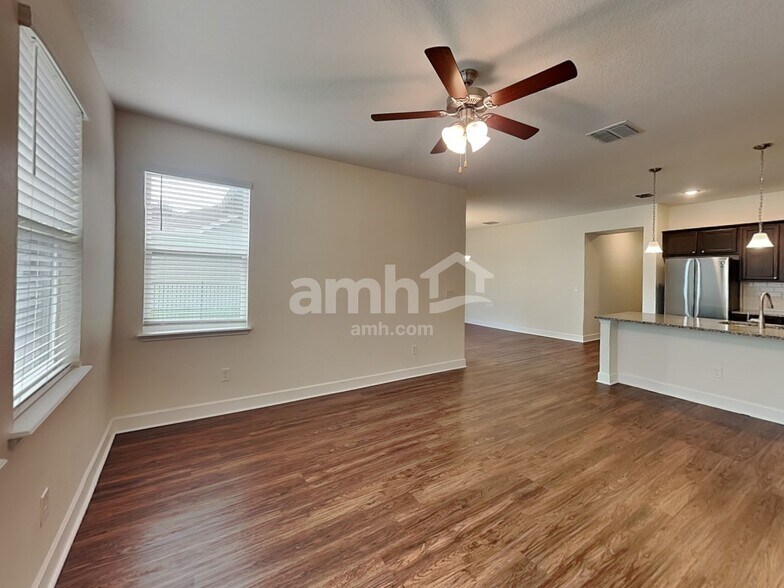 Building Photo - 2455 Ixora Ct