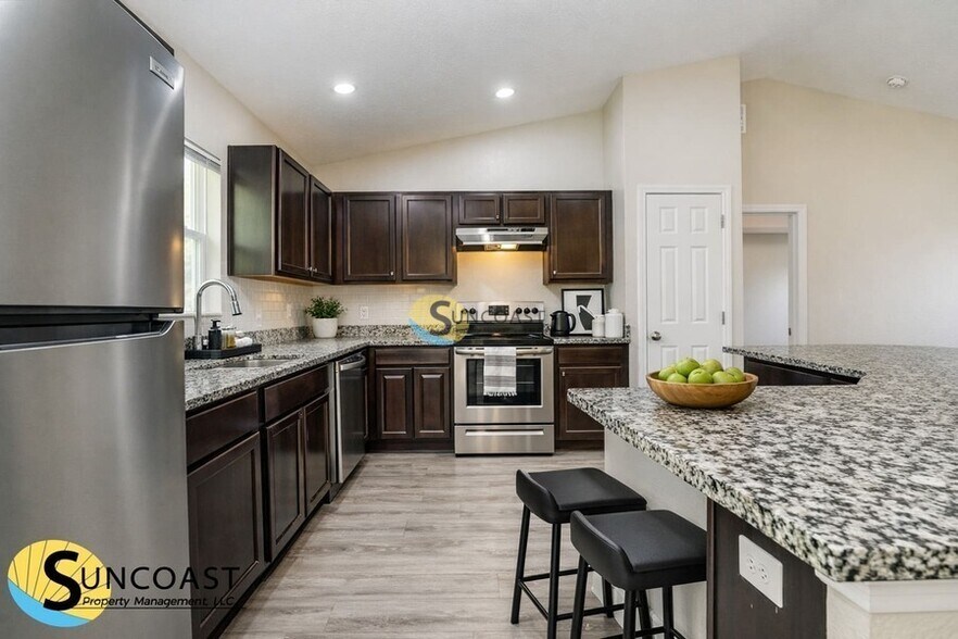 Building Photo - 52 Rymshaw Dr