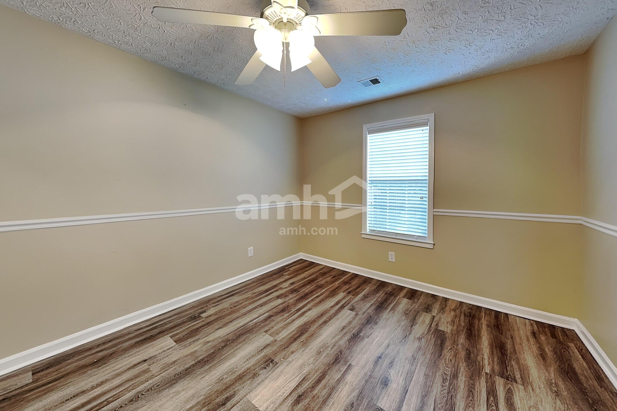 Building Photo - 2510 Baysridge Dr NW