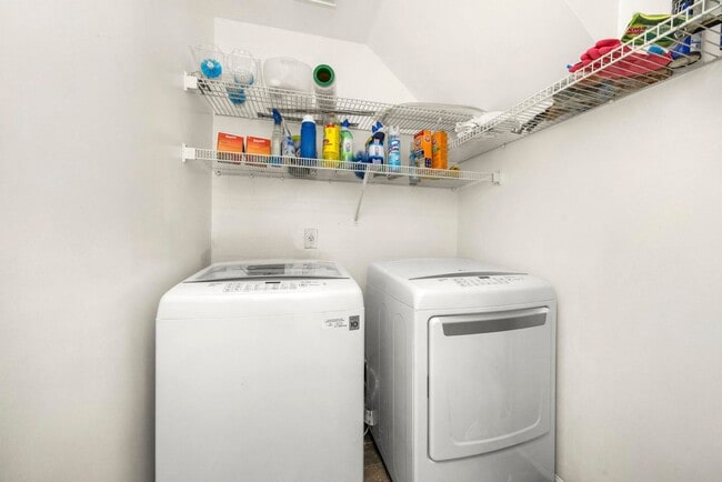 Building Photo - 513 Cold Stream Pl