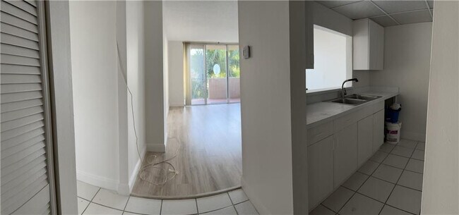 Building Photo - 777 S Federal Hwy