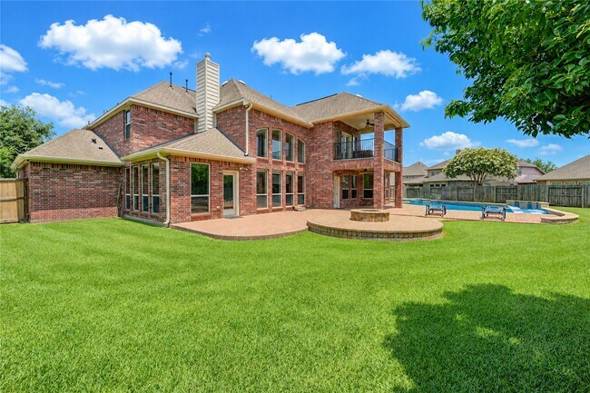 Building Photo - 1335 Altavilla Ln