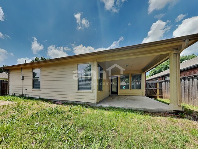 Building Photo - 406 Fireberry Dr