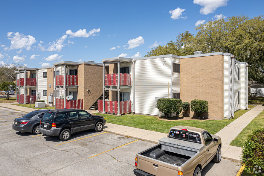 Primary Photo - Mimosa Place Apartments