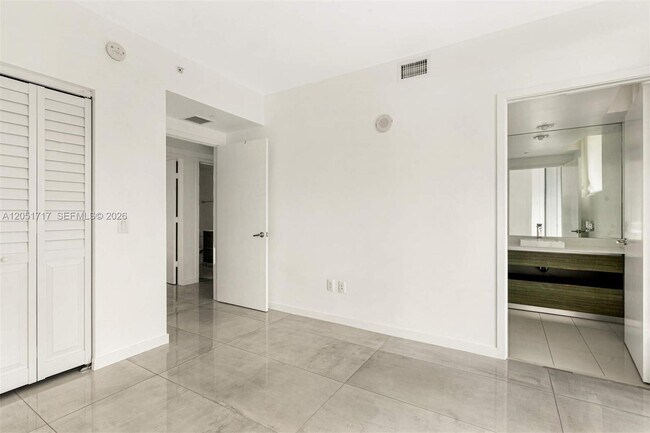 Building Photo - 1100 S Miami Ave