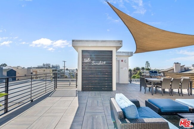 Building Photo - 1621 Malcolm Ave