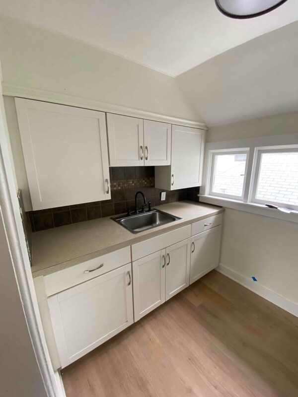 Building Photo - 961 Douglas St NW