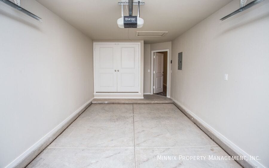 Building Photo - 2118 N Avenue J