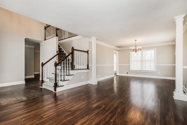 Building Photo - 1310 Kay Terrace SE