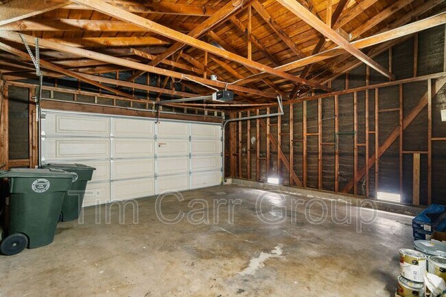 Building Photo - 375 Woodland Pl