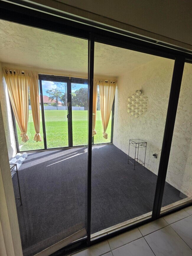 Primary Photo - 9187 Norte Lago