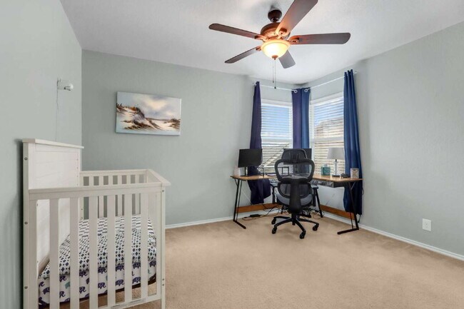 Building Photo - "Charming 3-Bed Oasis with 2.5 Baths in Sa...