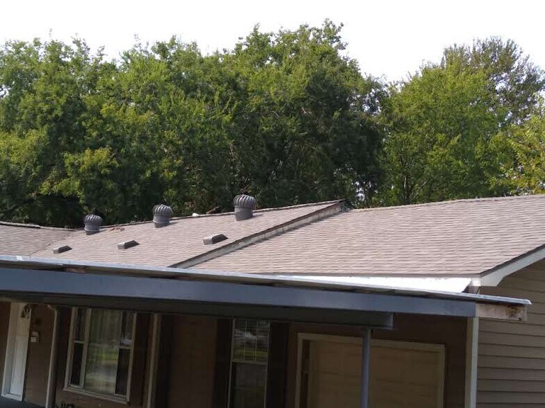 Building Photo - 605 Lipscomb St