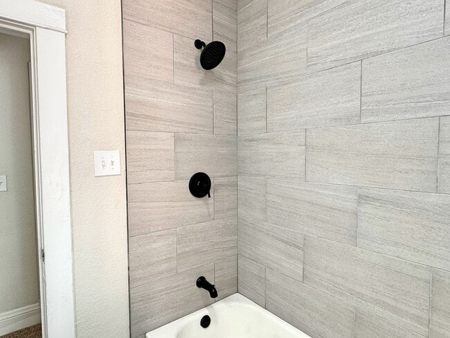 Building Photo - 3250 Meade St