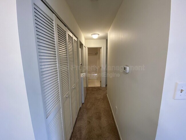 Building Photo - 76 Red Maple Ct