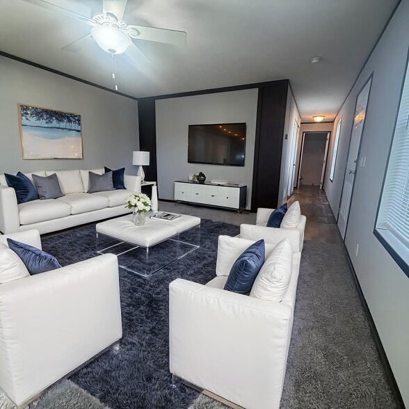 Primary Photo - 10610 State Rte 762