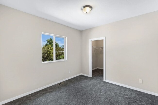 Building Photo - Modern Updates Meet Classic Charm in This 3-Bedroom Home Near Perry District