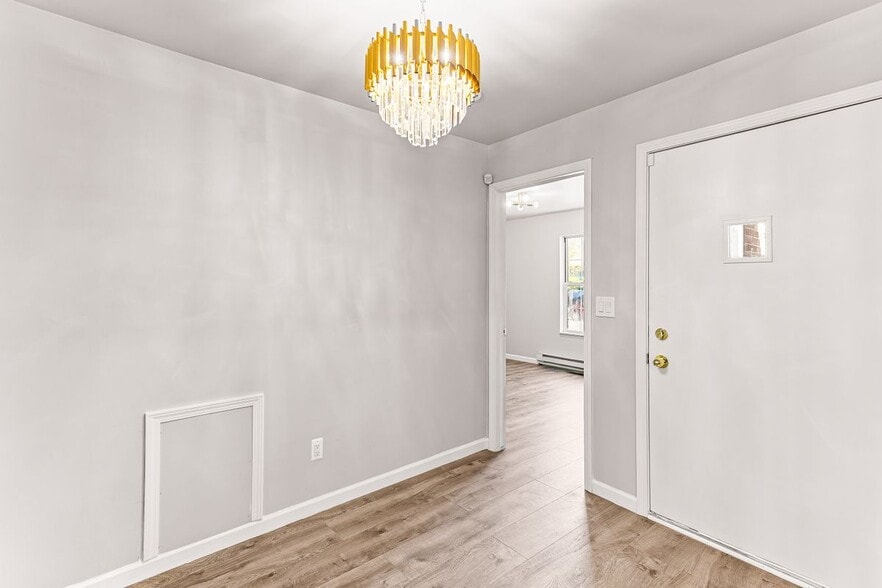 Building Photo - 46323 Gainsborough Dr